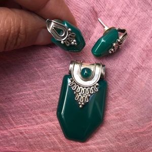 Green stone sterling silver set